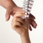 Medikamente und Tabletten für Erwachsenen sind nicht immer etwas für Kinder.