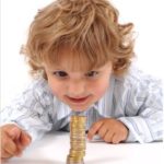 Taschengeldtabelle - Den Umgang mit Geld sollte man schon früh üben.