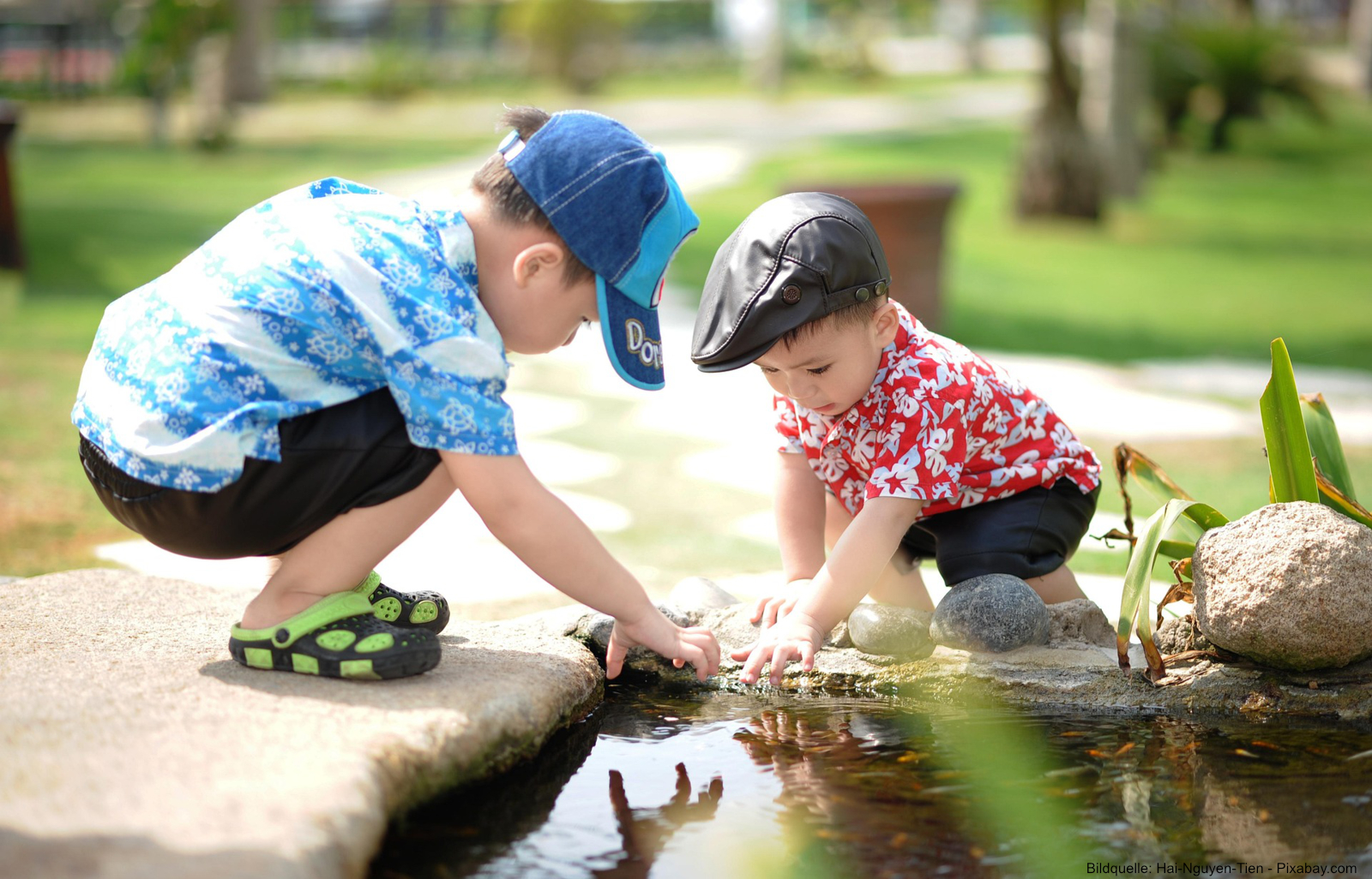 Wie macht man einen Gartenteich kindersicher und warum ein Gartenteich für Kinder so gefährlich ist