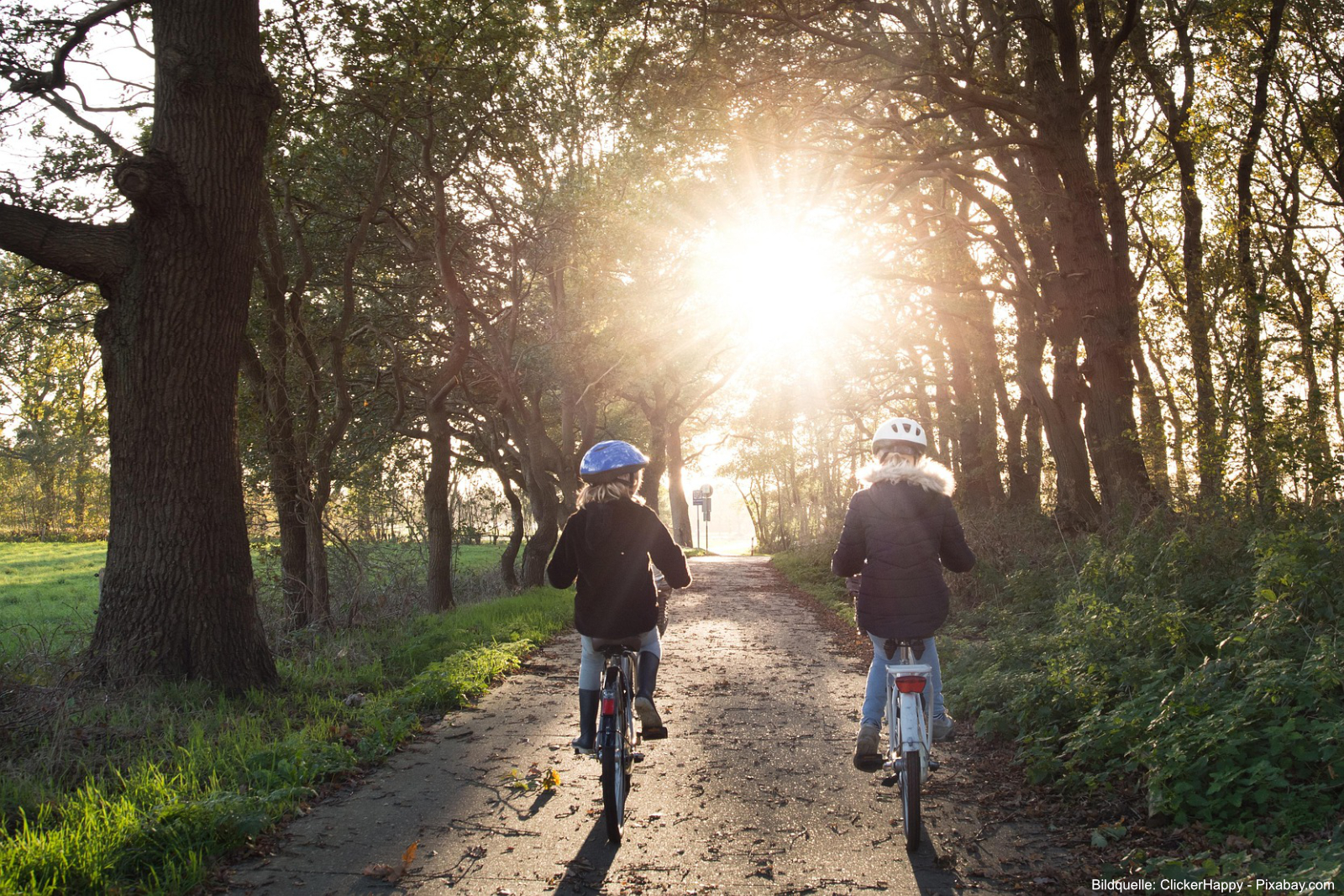 Eine etwas längere Strecke mit übersichtlichen Kreuzungen und guten Radwegen kann leichter zu bewältigen sein.